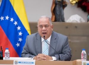 Elvis-Amoroso-candidatos