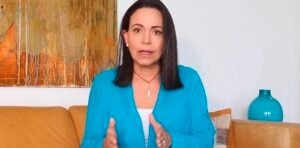 MARIA-CORINA-MACHADO-RELEVO