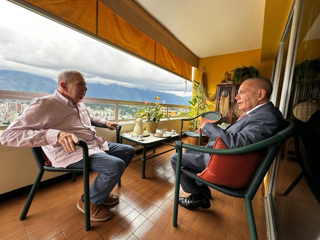 reunidos1