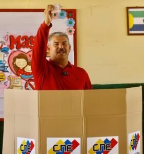 5eca3320-253b-40e8-8c02-0bf6171a4b07