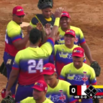 ¡CRIOLLOS IMPARABLES! Venezuela vence por nocaut a Perú y lidera el Panamericano de Softbol