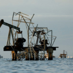 ¡FIRMADOS POR NICOLÁS MADURO! Venezuela suspende temporalmente 19 contratos petroleros