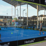 ¡IMPULSANDO EL TURISMO DEPORTIVO! Alcaldía y Pádel Maracaibo incluyen a Circuitos Comunales y unidades educativa