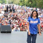 ¡ANUNCIO DE DELCY RODRÍGUEZ! Ingreso mínimo integral sube a 240 dólares y pensiones a 70 dólares