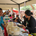 ¡VAN 100 JORNADAS! «El buen vivir» de la Alcaldía de Maracaibo llega a Antonio Borjas Romero a través de los mercados populares