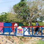 ¡EN LA PARROQUIA CECILIO ACOSTA! Alcaldía de Maracaibo rehabilita puente e interviene cañada en sector La Galletera