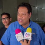 ¡EXCARCELAN A RAFAEL RAMÍREZ COLINA! Familiares del exalcalde lo esperaron a las afueras de tribunales