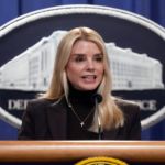 ¡DECISIÓN INESPERADA! Trump destituye a Pam Bondi como fiscal general de EEUU