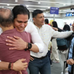 ¡TRAS DIEZ AÑOS EN EL EXILIO! Líder opositor Lester Toledo regresa a Venezuela
