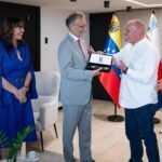 ¡RECONOCIMIENTO! Alcaldía de Maracaibo da las llaves de la ciudad al embajador de Italia en Venezuela