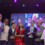 DI MARTINO ENTREGA ORDEN SAN SEBASTIÁN A GAITEROS DE CORAZÓN: «En el festival infantil-juvenil ganó la gaita»