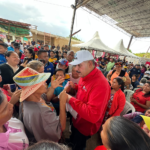 ¡PLAN CAYAPA GAS COMUNAL! Gobernador Luis Caldera entrega 840 cilindros a cuatro comunas de Maracaibo